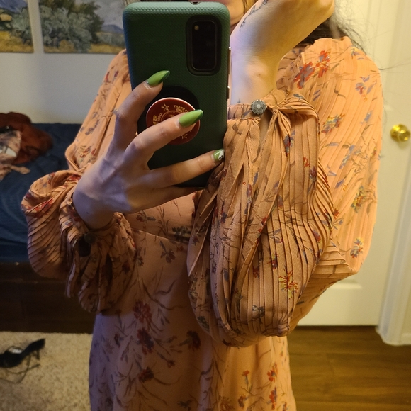 Urban Outfitters Puff sleeve floral open ba… - Picture 13 of 15